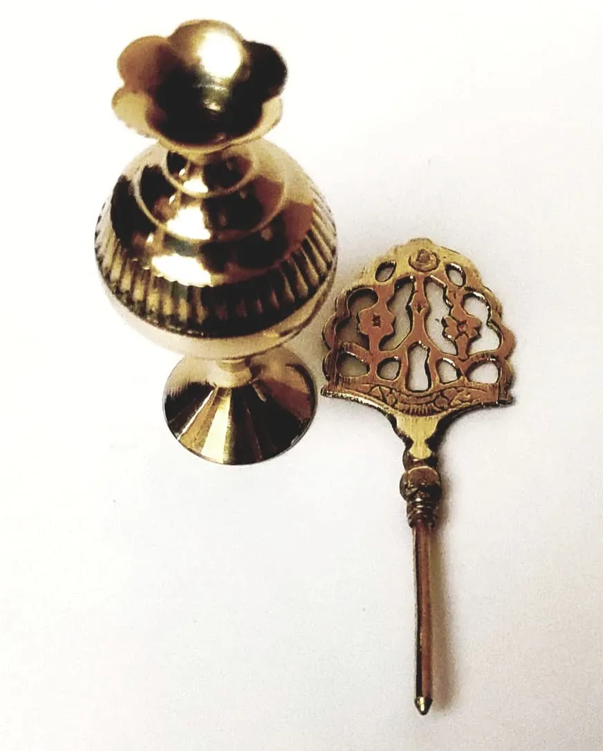 S.S TRADERS Pure Brass Antique Mughal Design Surmedani for all Person 5 inch. design (Kharbooza)