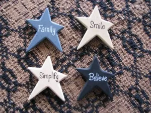 Vintage Wood Star Magnets - Set of 4